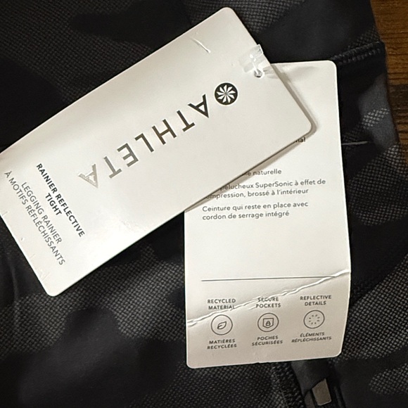 Athleta Rainier Reflective Tight Leggings Size Small NWT Camo black & gray - Picture 11 of 16